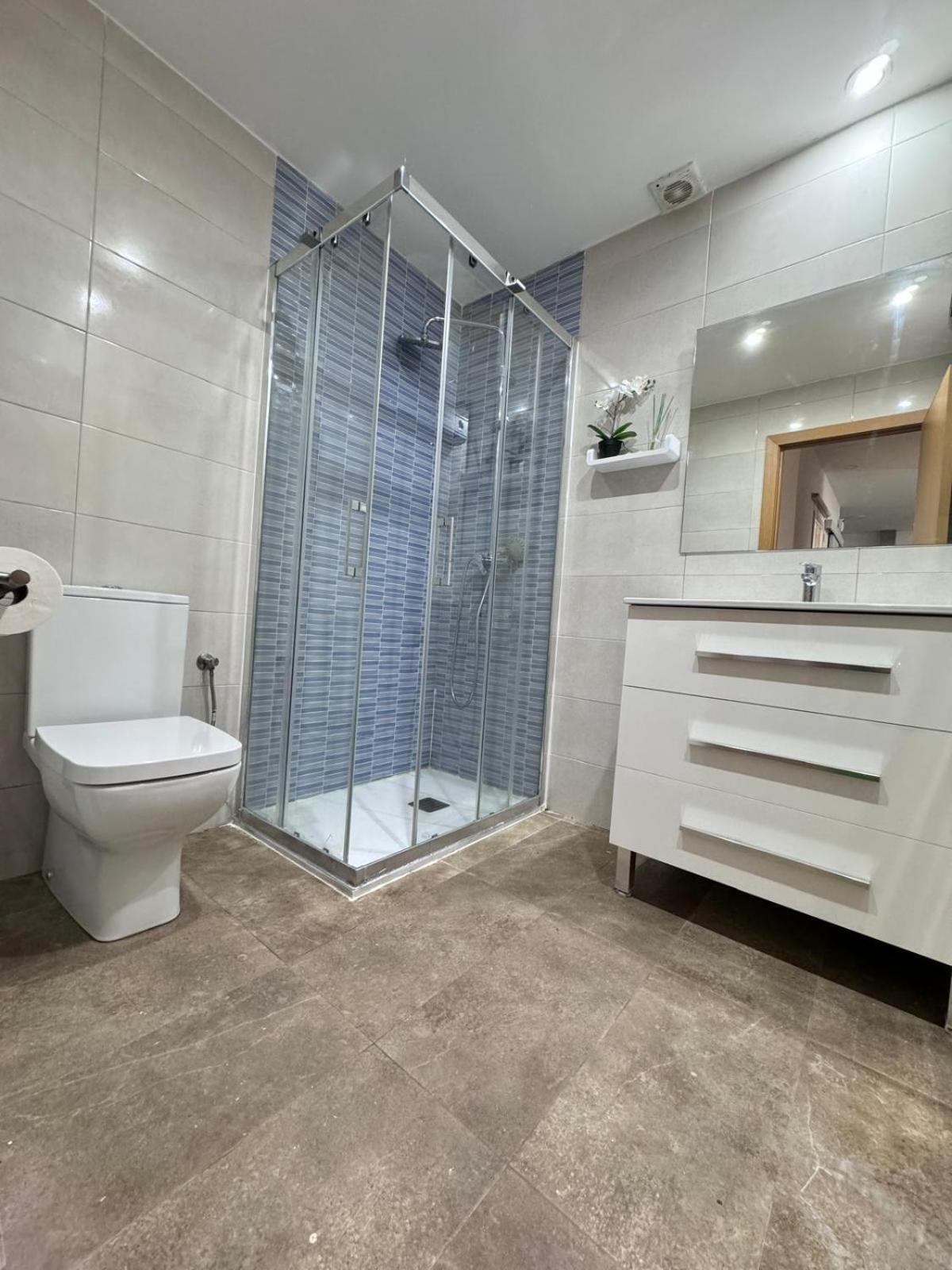 Pamis Apartament Sants, Barcelona Exteriör bild